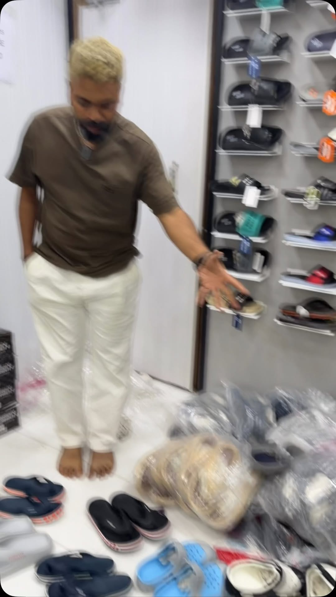 Post 4 by OUTLOOK KAMREJ on Instagram (video)