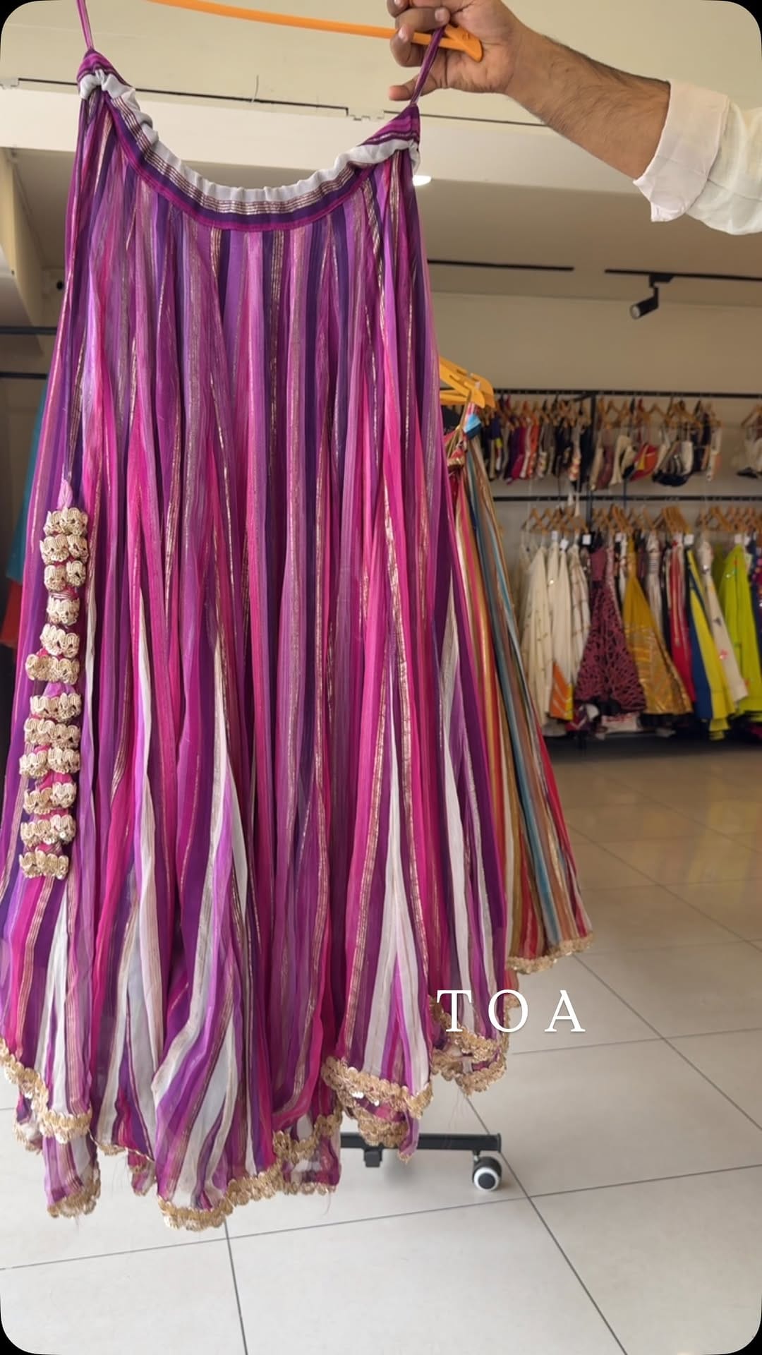 Post 7 by T O A - The Outfit Artisan on Instagram (video)