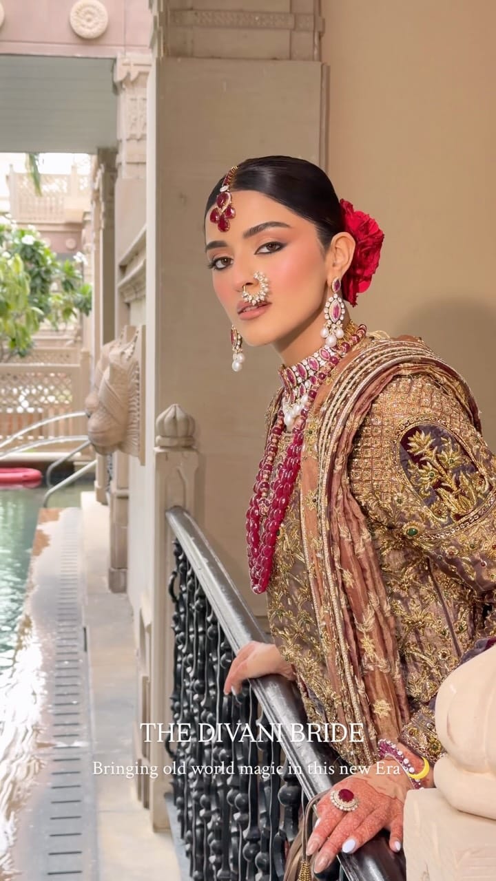 Post 5 by Alisha Makkar . Wedding Stylist on Instagram (video)