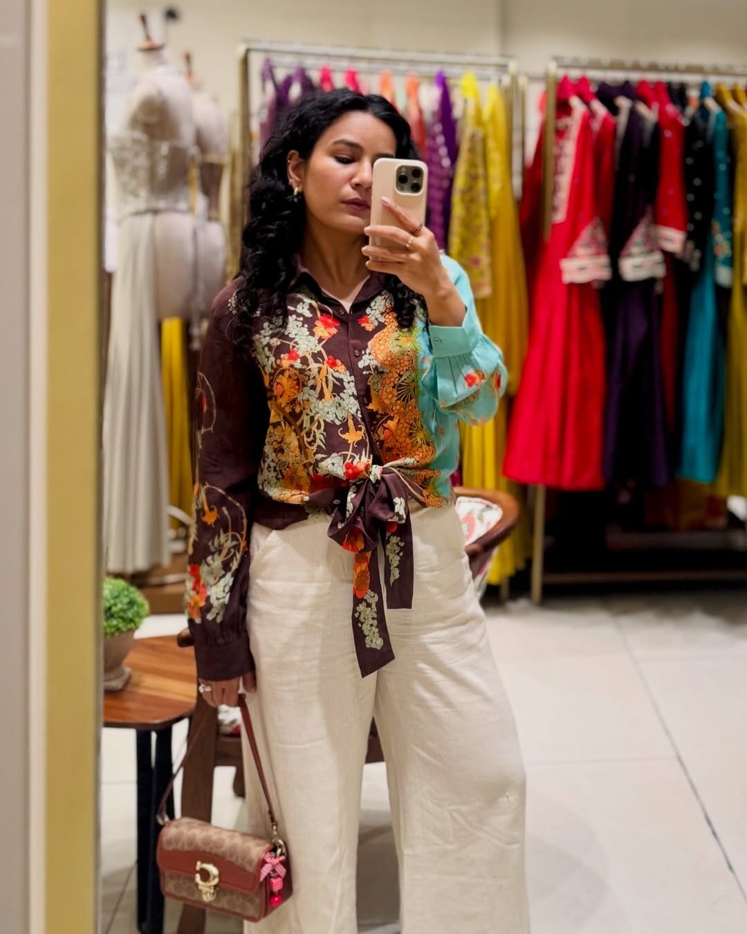 Post 6 by Garvit Shah | Personal Stylist & Colour Analyst on Instagram (carousel)