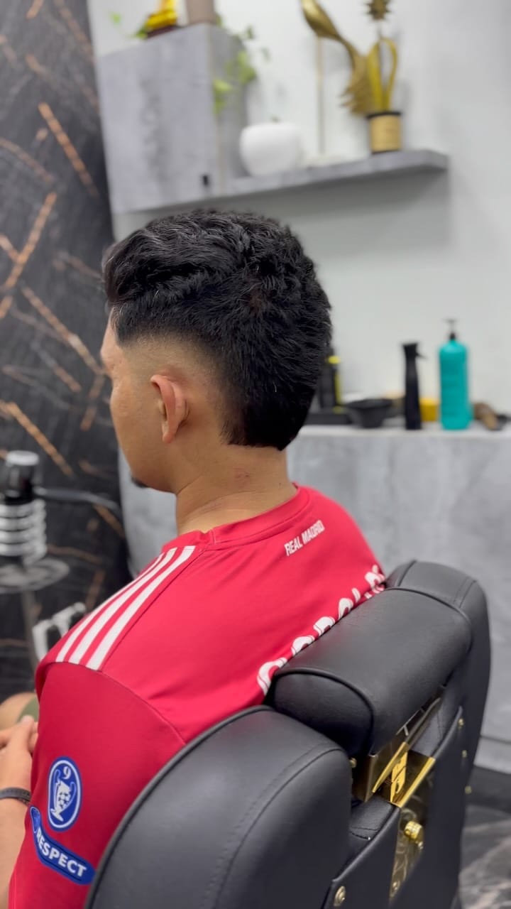 Post 5 by Shapes on Instagram (video)