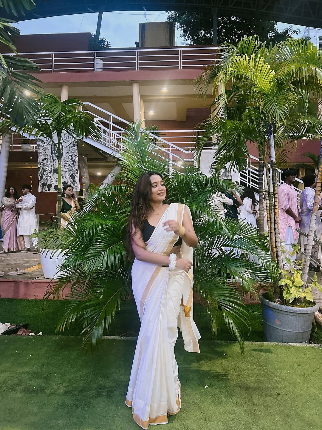 Post 8 by ྀིSOHINI ˚ • 𖥔 ࣪˖ ⭑ on Instagram (carousel)