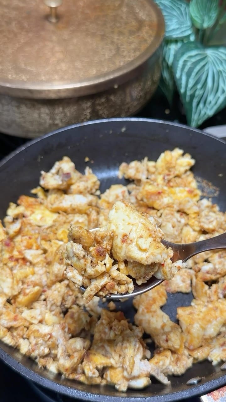 Post 5 by Garima | Indian Home Cooking on Instagram (video)