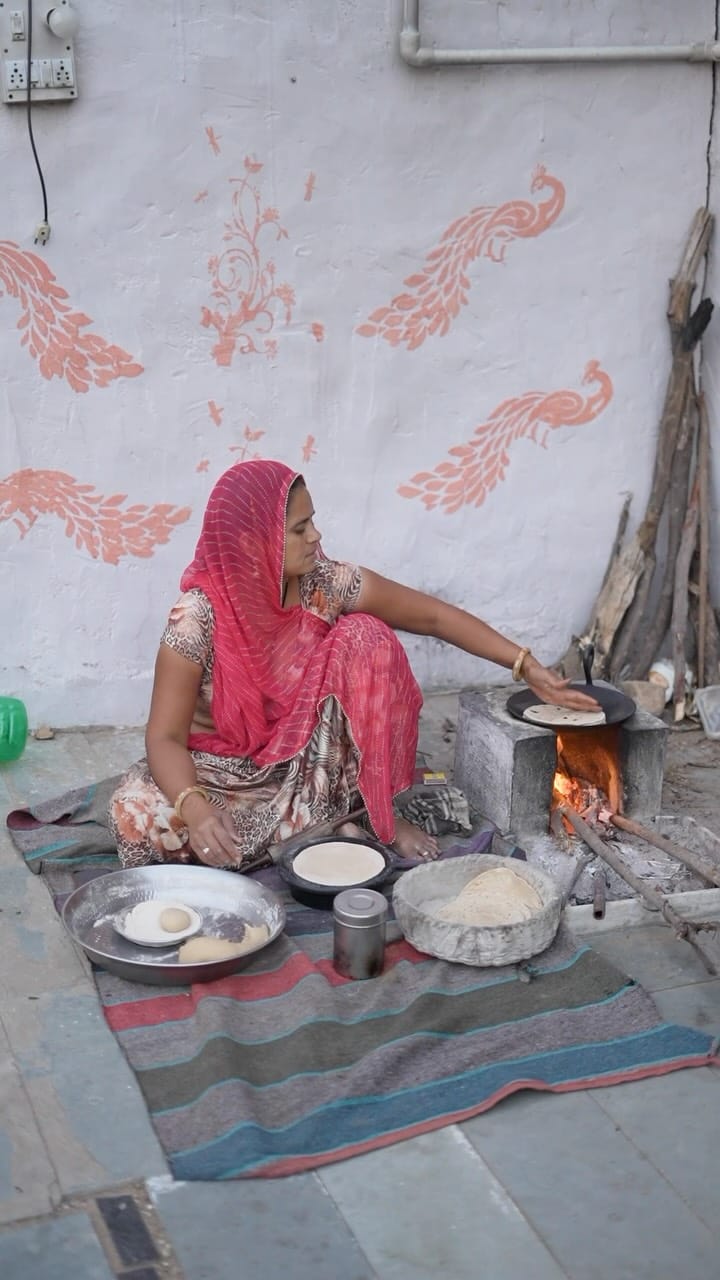 Post 2 by Priya Marwadi on Instagram (video)