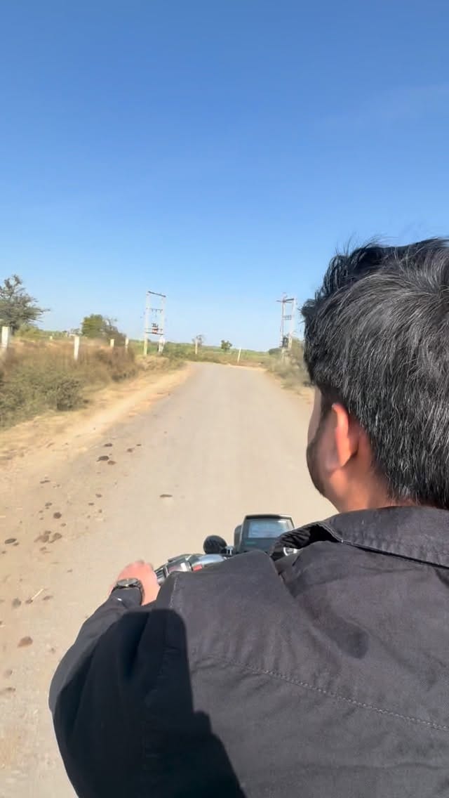Post 3 by Manish Makwana on Instagram (video)
