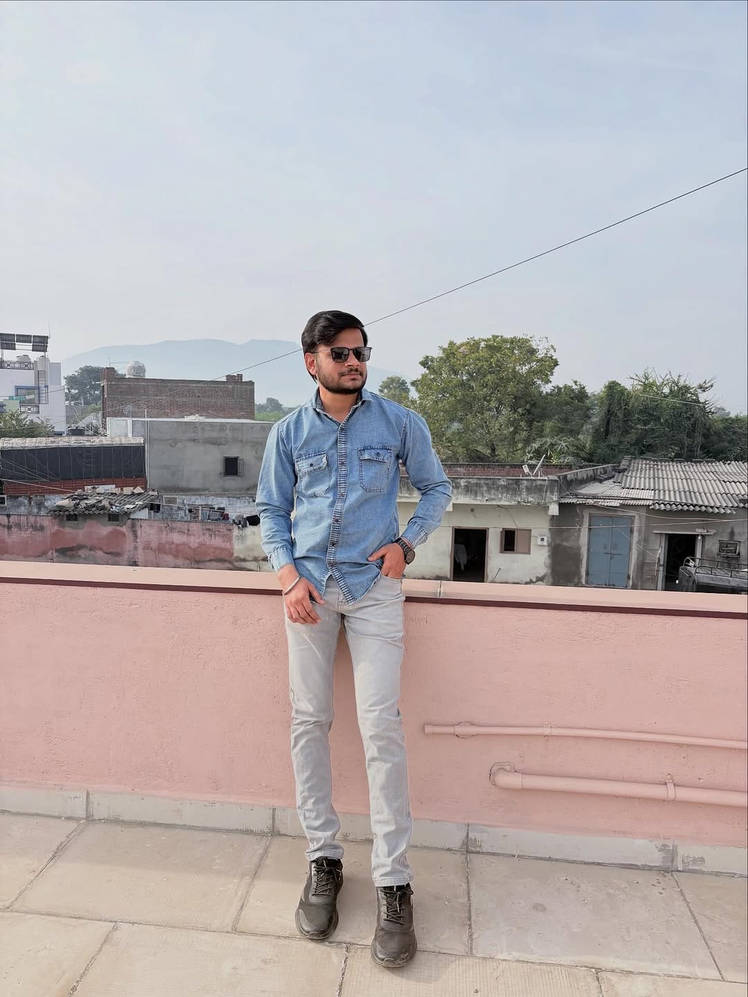 Post 6 by Manish Makwana on Instagram (carousel)