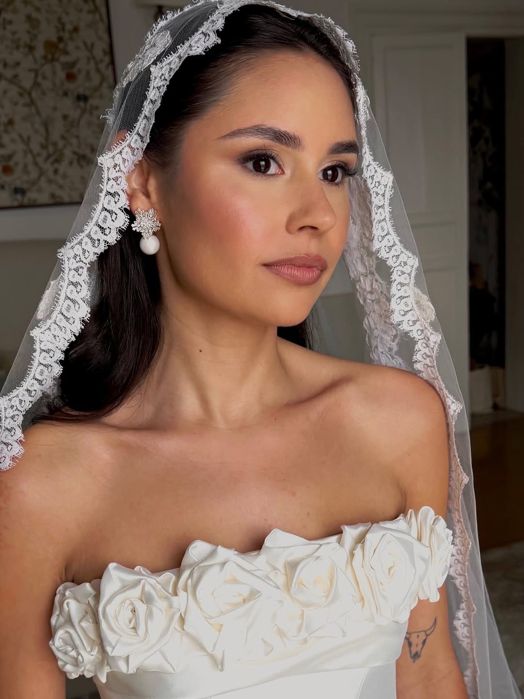Post 8 by JESS PIAZZESE • BRIDAL MAKE UP on Instagram (carousel)