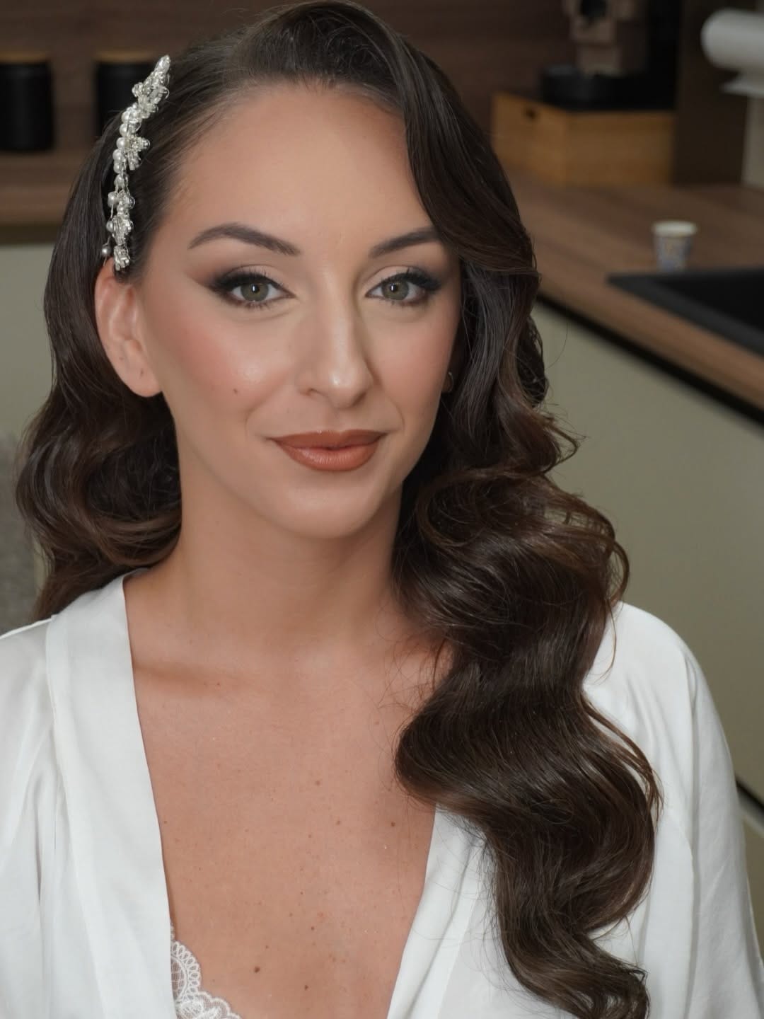 Post 3 by JESS PIAZZESE • BRIDAL MAKE UP on Instagram (carousel)
