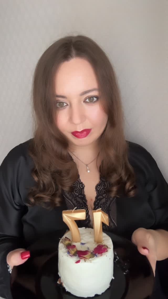 Post 3 by Маргарита Пахомова  Стилист & Fashion Influencer on Instagram (video)