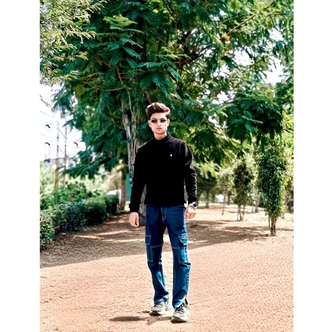 Post 4 by عمران on Instagram (carousel)