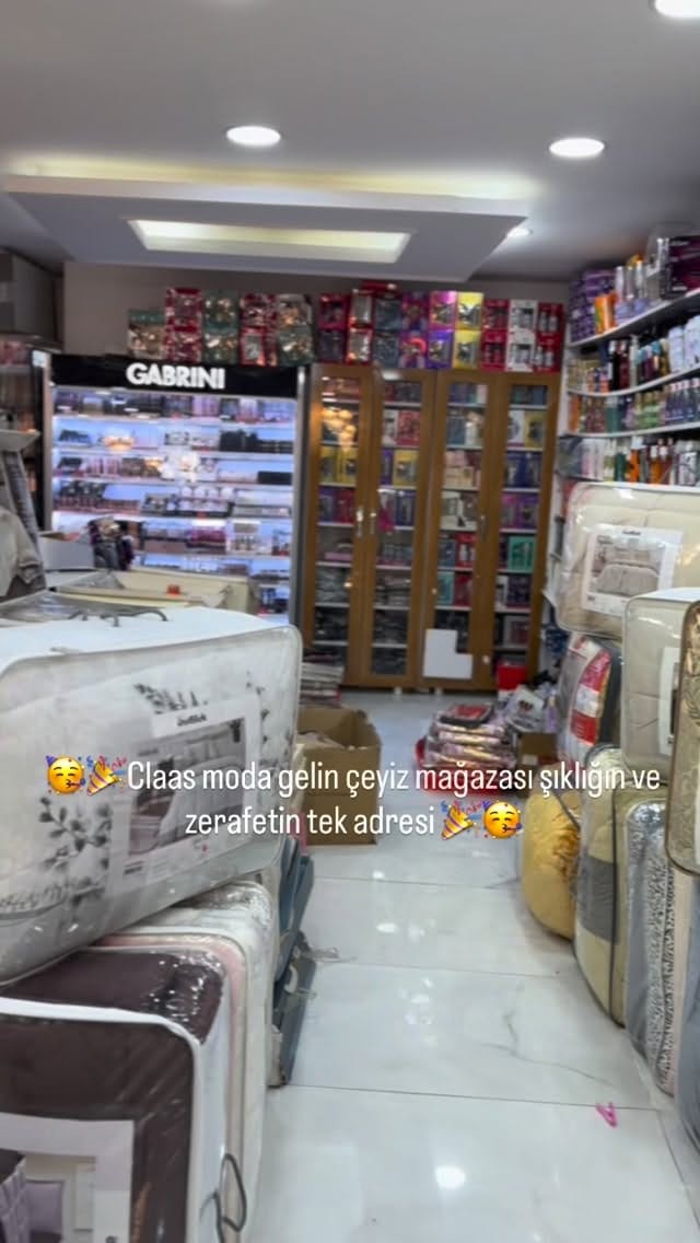 Post 9 by ®️Claas_moda®️ on Instagram (video)