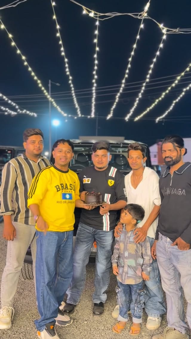 Post 5 by Sameer Khan on Instagram (video)