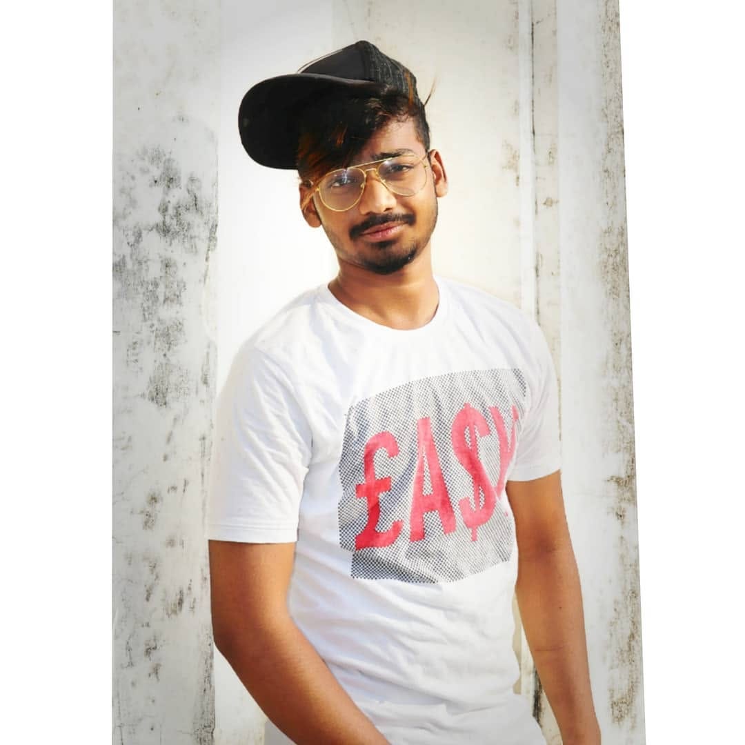 Post 10 by Zain Jaffar Khan on Instagram (image)