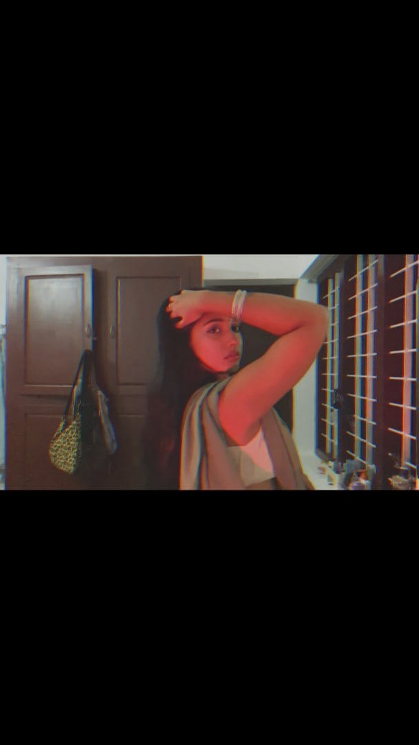 Post 7 by Devi__ 🪐 on Instagram (video)