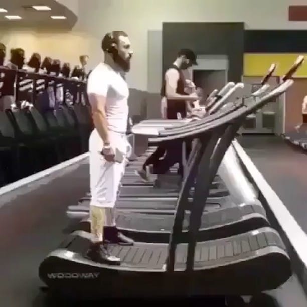 Post 5 by @alexrheaa on Instagram (video)
