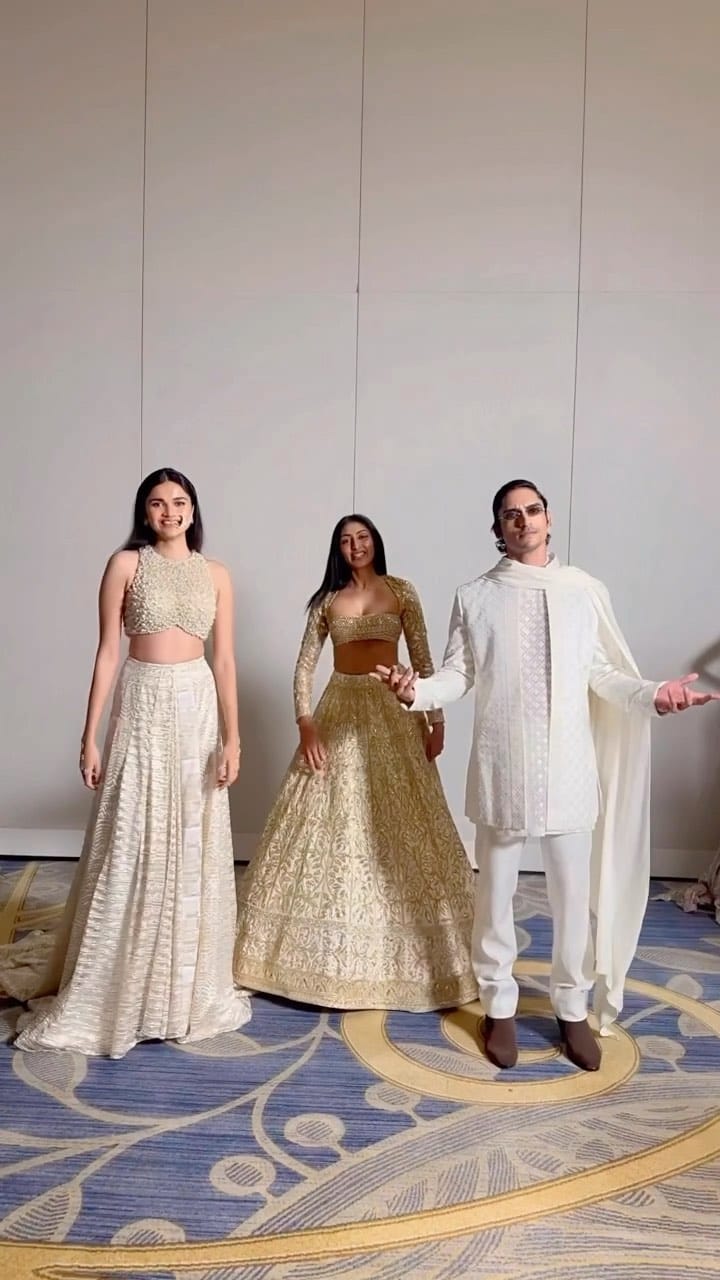 Post 3 by Shweta on Instagram (video)