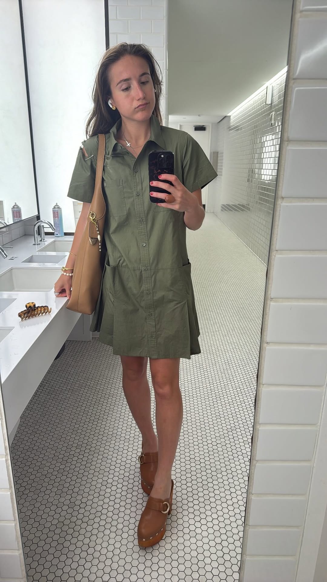 Post 6 by olivia grace coletti on Instagram (video)