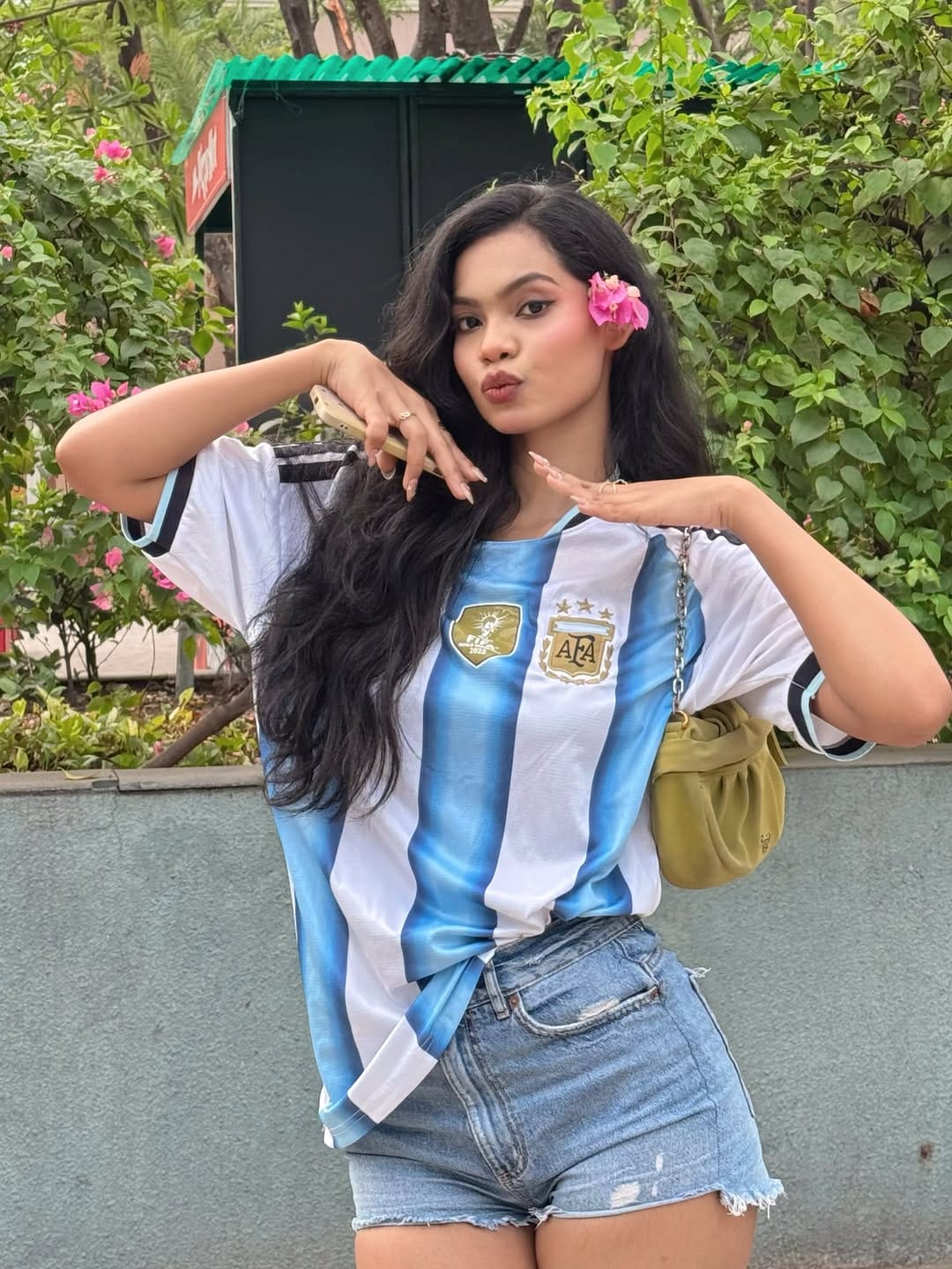 Post 4 by 𝓙𝓪𝓷𝓿𝓲 𝓼𝓸𝓷𝓲 on Instagram (carousel)
