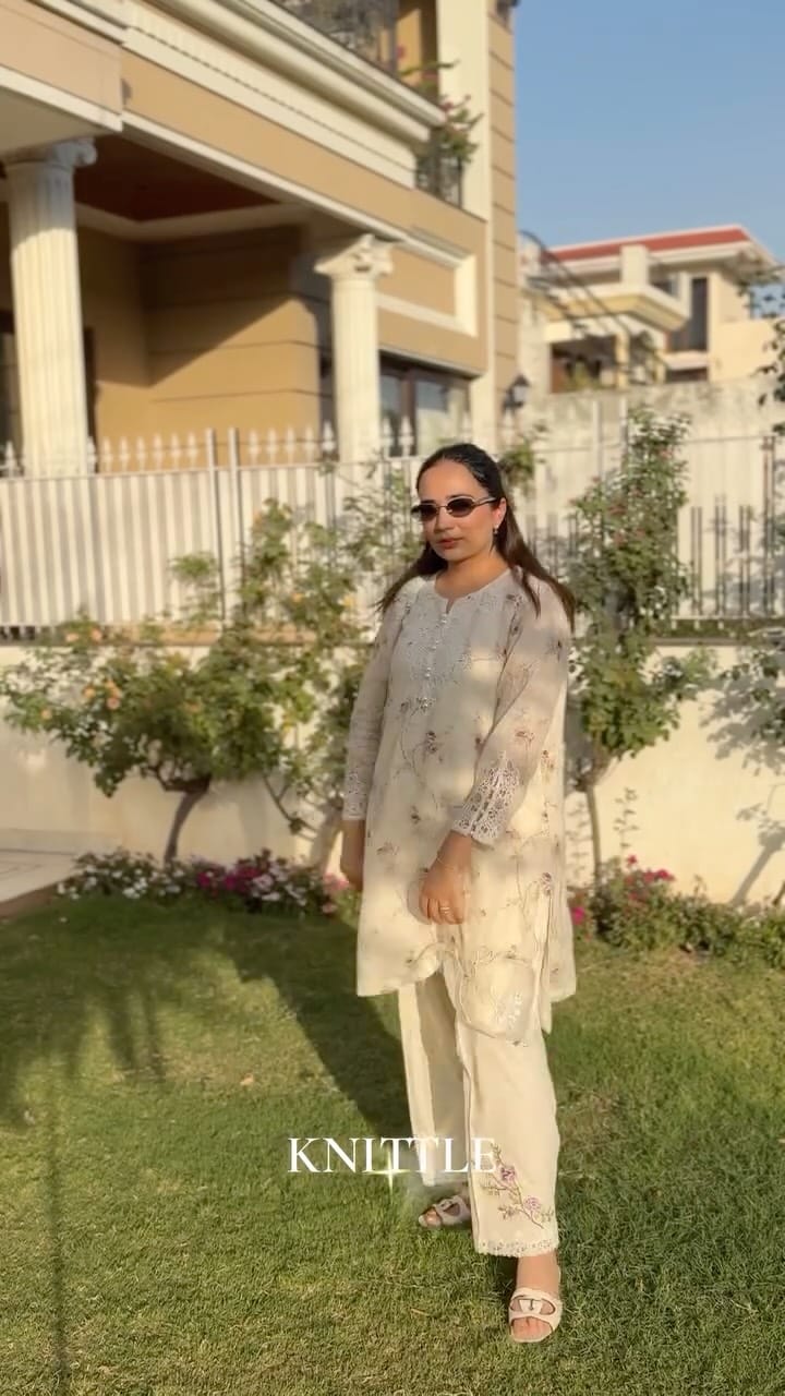 Post 8 by 𝐊𝐍𝐈𝐓𝐓𝐋𝐄 𝐛𝐲 𝐏𝐫𝐢𝐲𝐚🦩 on Instagram (video)