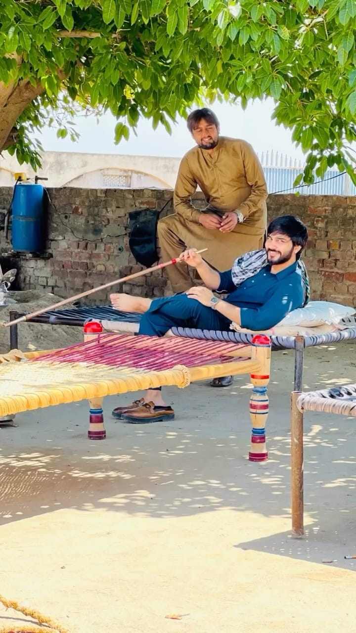 Post 7 by Anees Ahmed on Instagram (video)