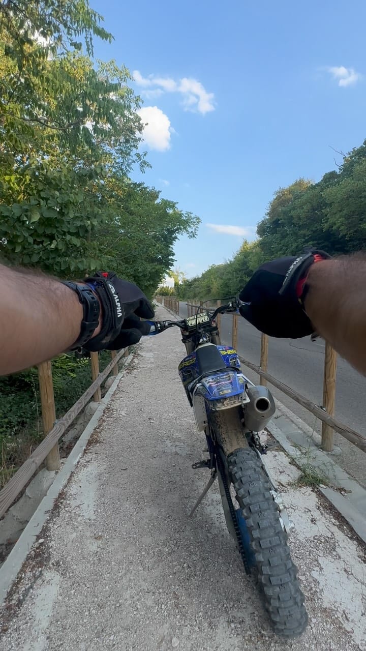 Post 3 by Rober Leal | Enduro 🇪🇸 on Instagram (video)