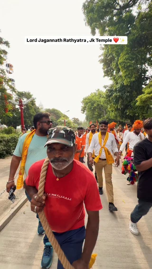 Post 7 by Vedant Nigam on Instagram (video)