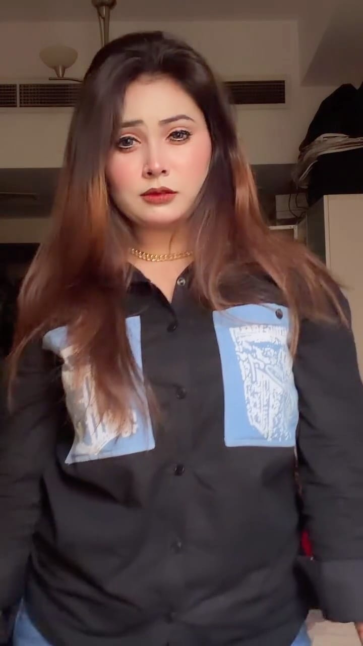 Post 2 by منت 🦋 on Instagram (video)