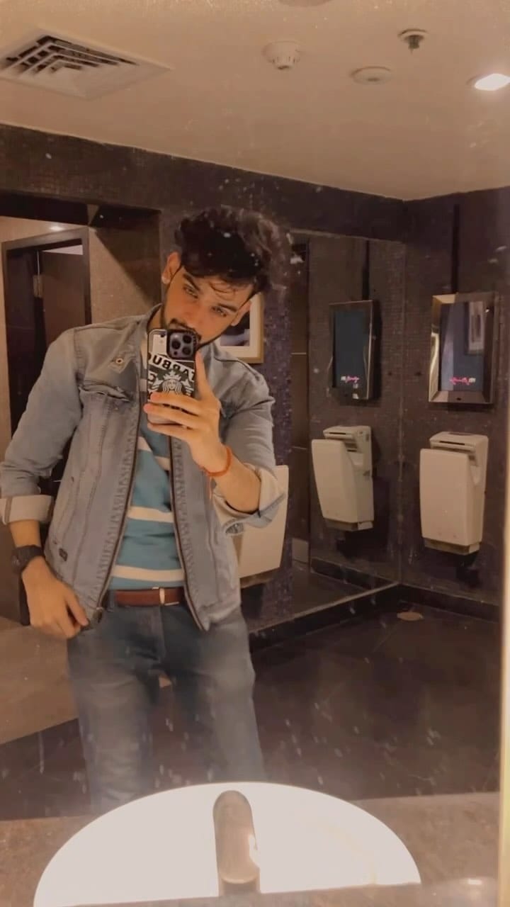 Post 5 by 𝓢𝓪𝓬𝓱𝓲𝓷 𝓢𝓱𝓪𝓻𝓶𝓪 ✨🌞🦁 on Instagram (video)
