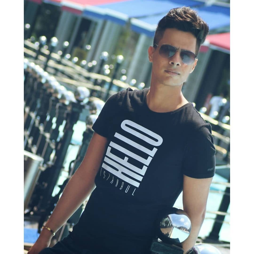 Post 7 by ȷ᎗බȊᓄ on Instagram (carousel)