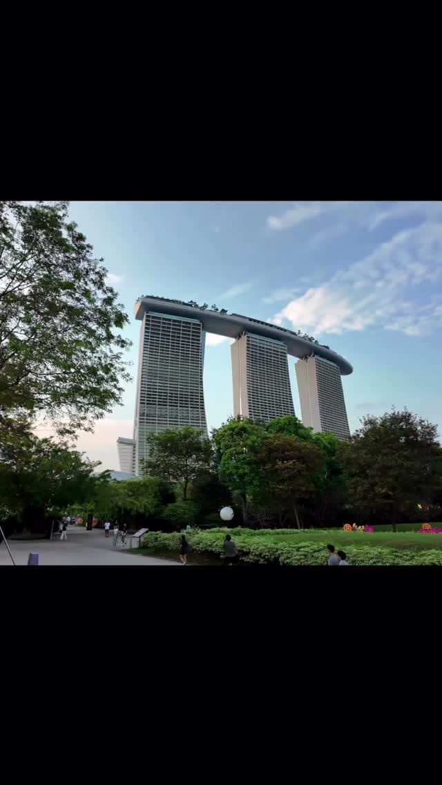 Post 2 by Simrat Sahota on Instagram (video)