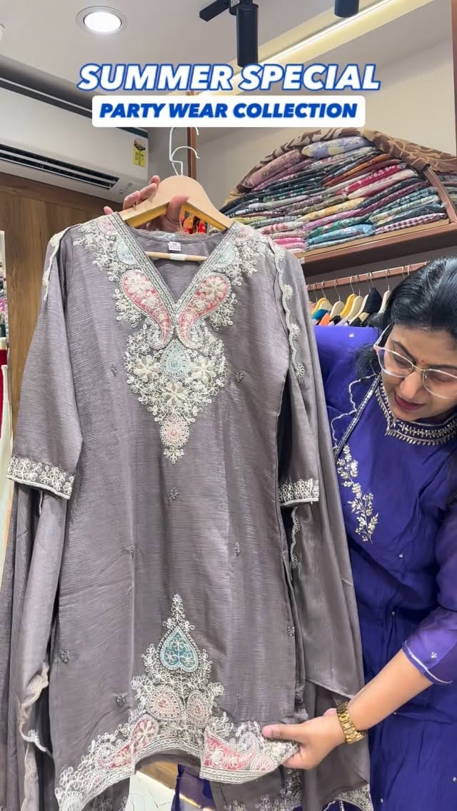 Post 10 by Eka's Signature | Women's clothing on Instagram (video)