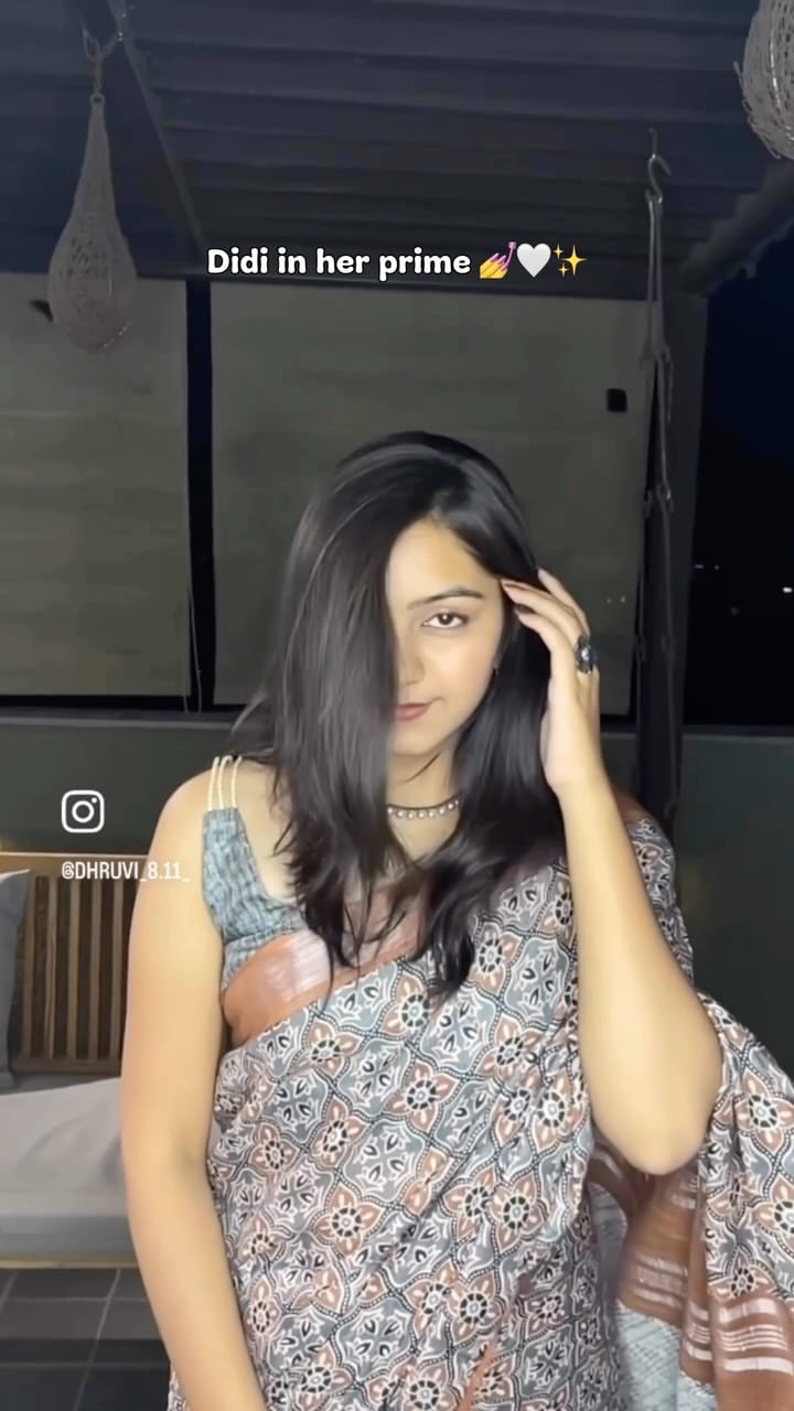 Post 5 by Dhruvi Godhani ❣ on Instagram (video)