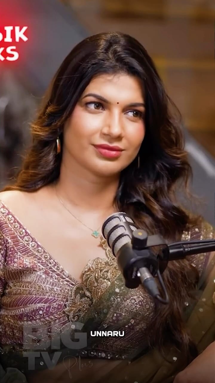 Post 4 by Mouneesha Chowdary 🎀 on Instagram (video)