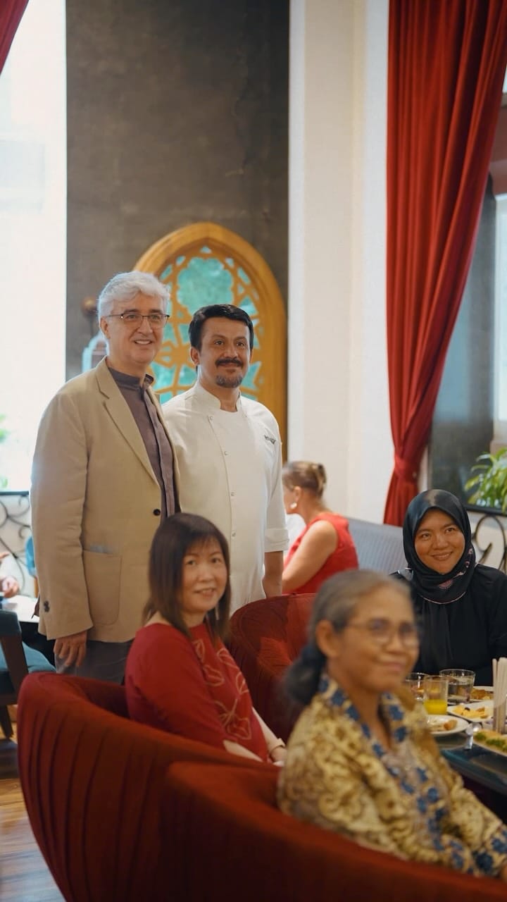 Post 10 by Hurrem's Baklava on Instagram (video)