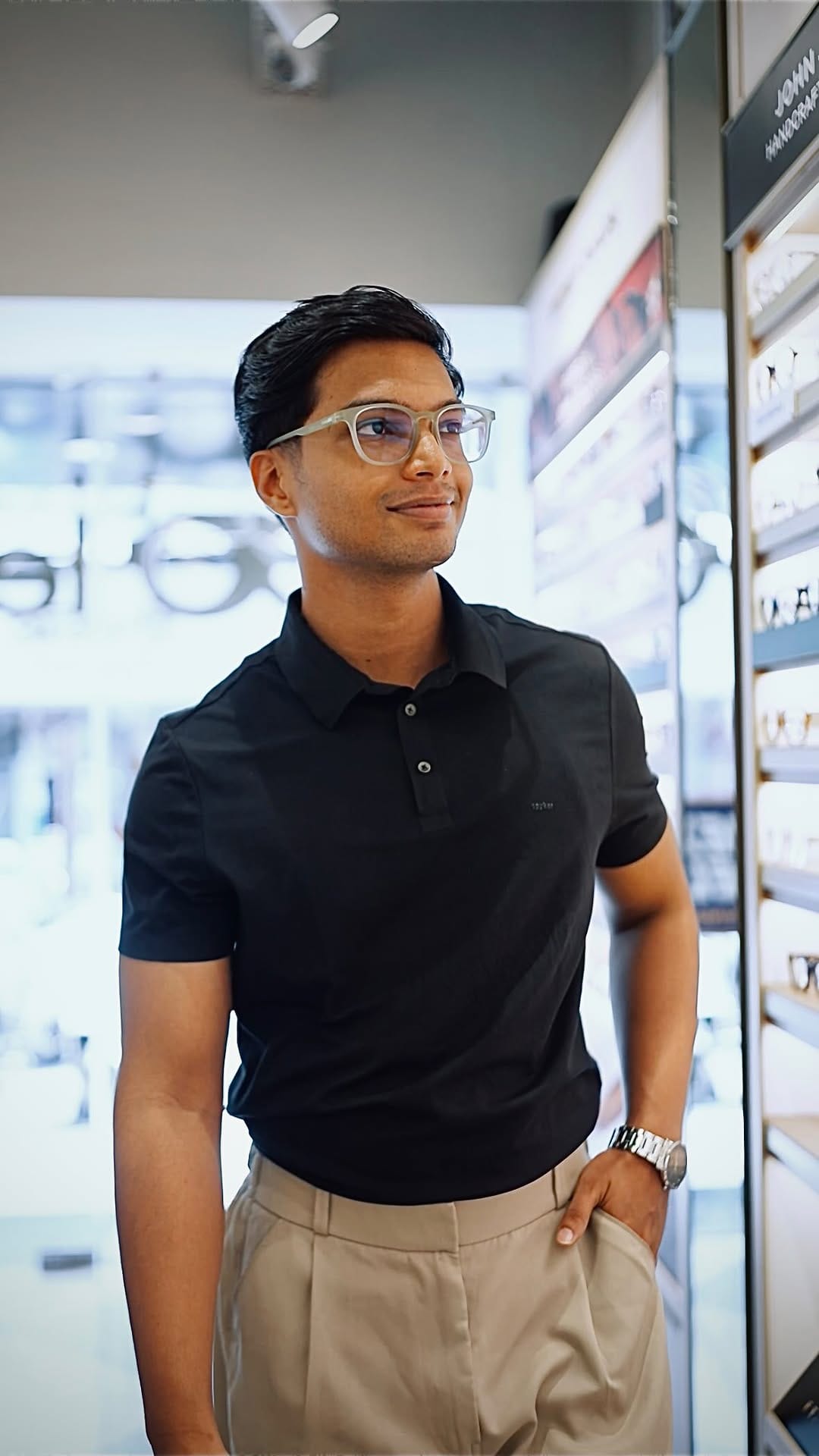 Post 3 by KARTHIK  MOILY on Instagram (video)