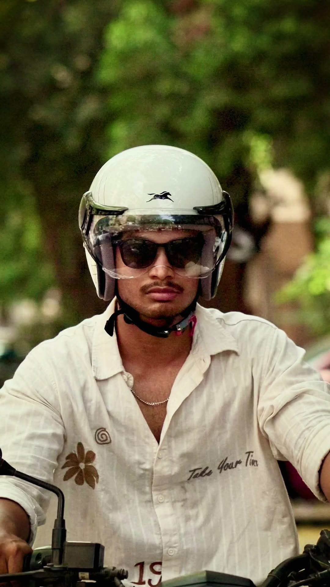 Post 9 by KARTHIK  MOILY on Instagram (video)