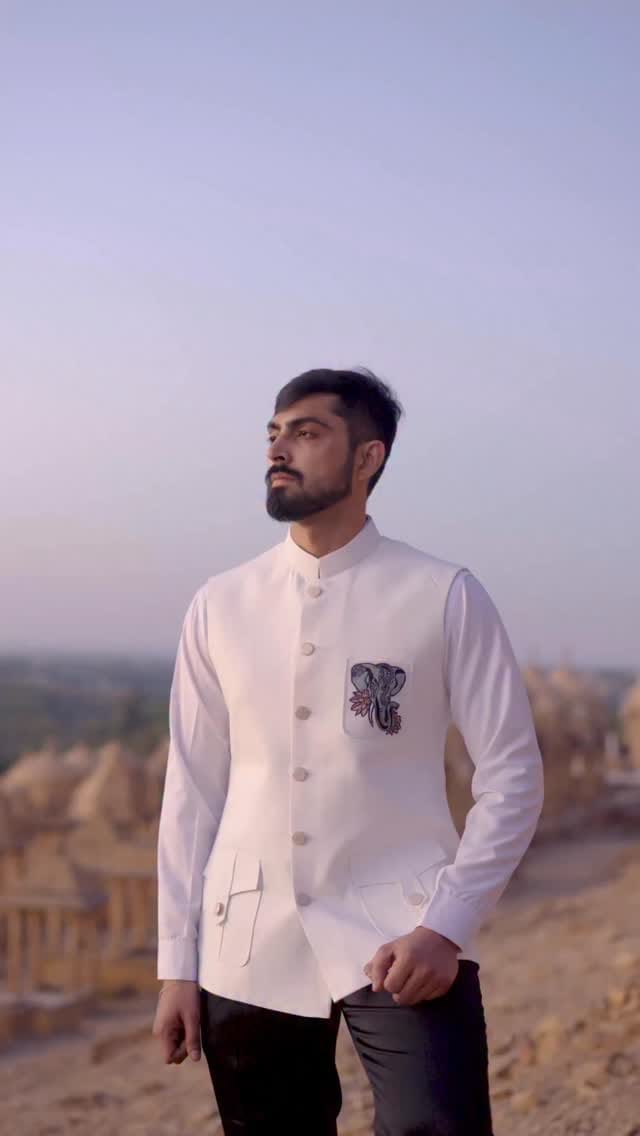 Post 9 by Chamunda Designer Studio on Instagram (video)
