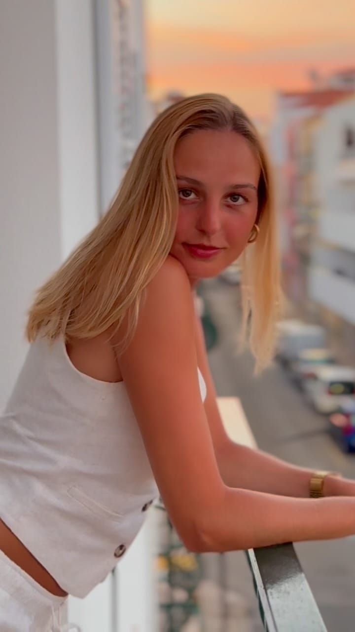 Post 2 by Joana Alvito on Instagram (video)