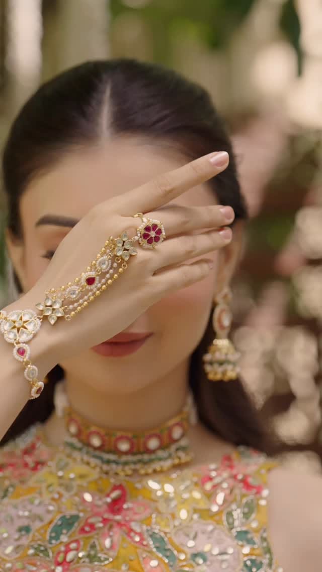Post 10 by Deepkala Silk Heritage on Instagram (video)