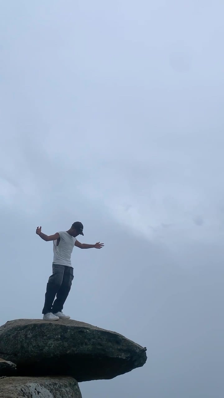 Post 8 by Nihar on Instagram (video)