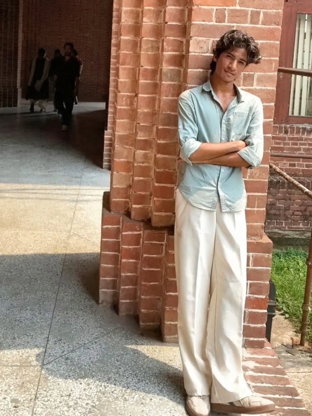 Post 8 by V I S T A ✦ | Fashion on Instagram (carousel)