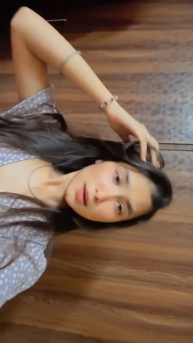 Post 5 by Kia♥️ on Instagram (video)