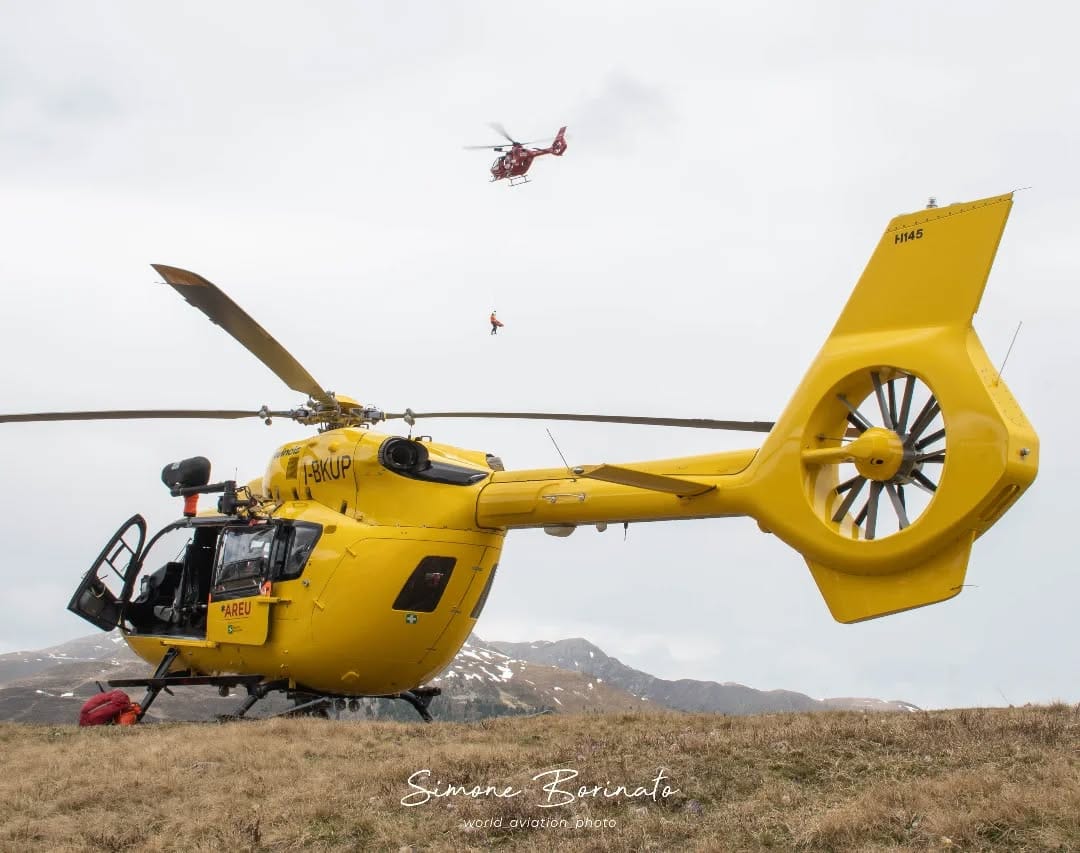 Post 8 by Simone | Aviation photographer on Instagram (image)