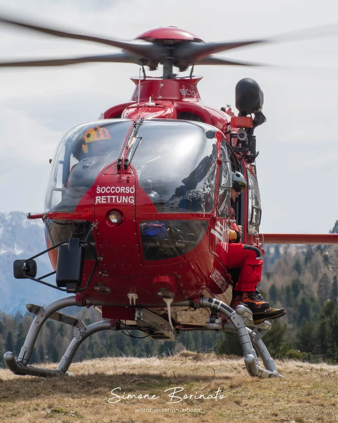 Post 10 by Simone | Aviation photographer on Instagram (image)