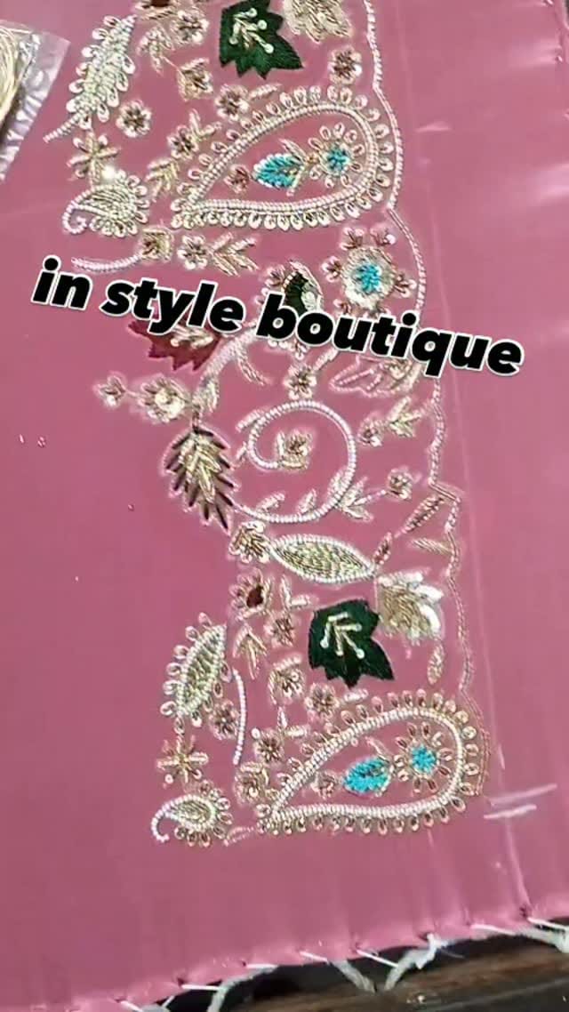 Post 5 by in style boutique🥻👗👗 on Instagram (video)