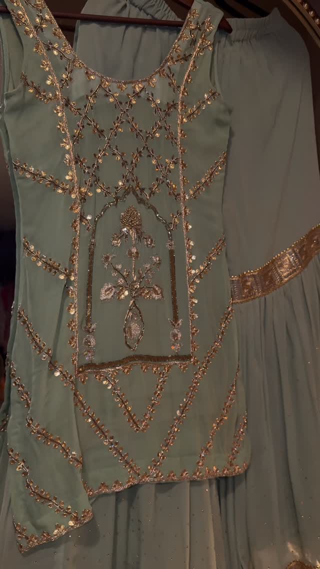 Post 1 by Saanj Kouture (by Lovejot Aujla) on Instagram (video)