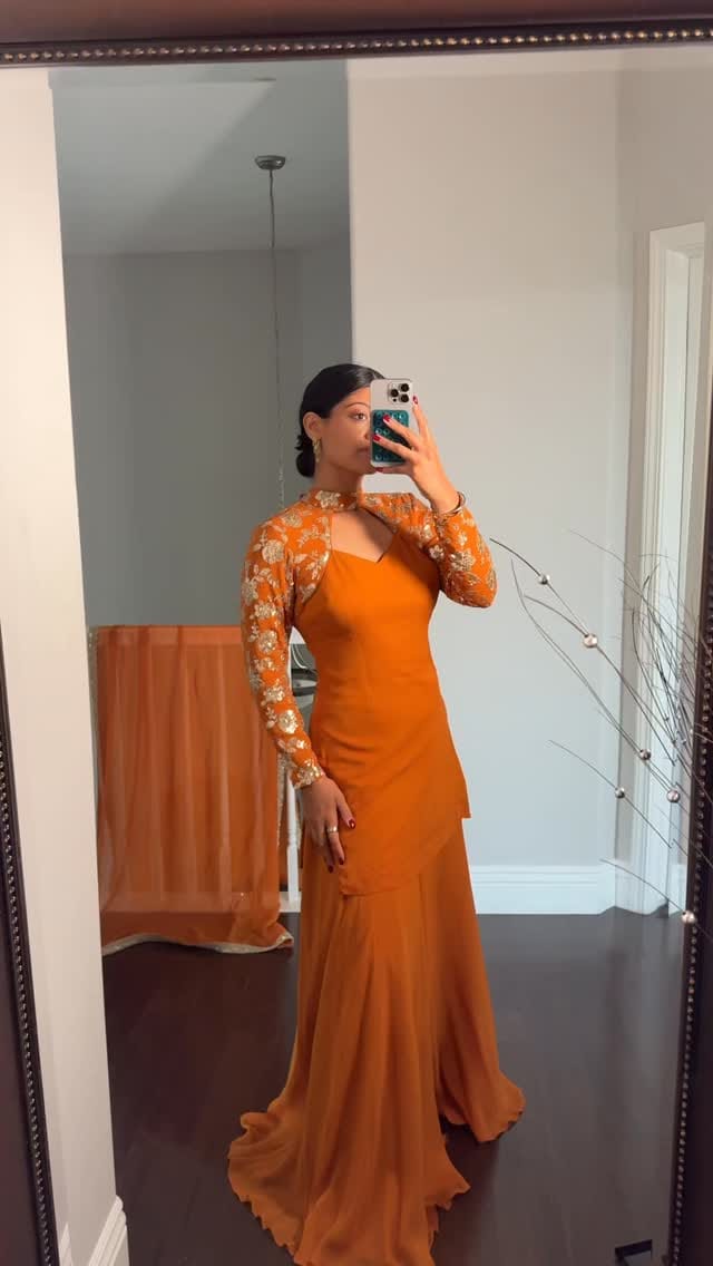 Post 10 by Saanj Kouture (by Lovejot Aujla) on Instagram (video)