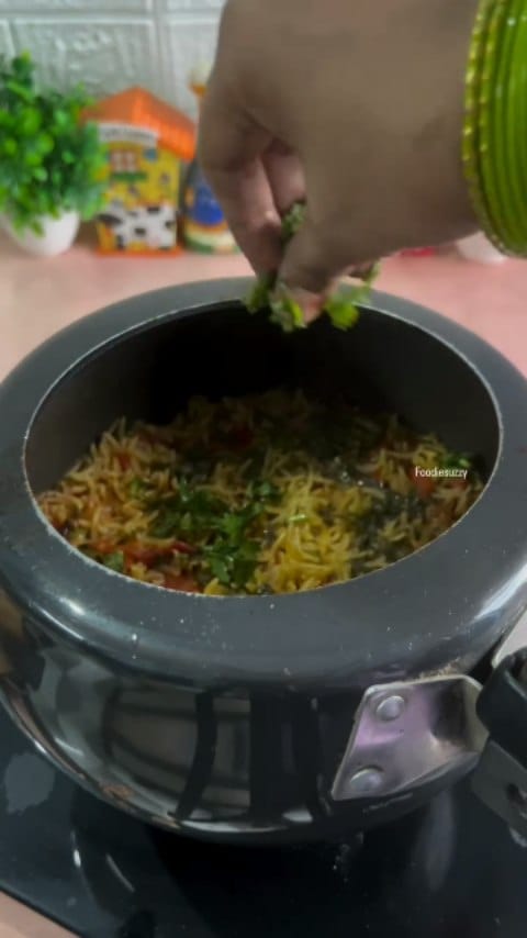 Post 5 by maa ki rasoi on Instagram (video)