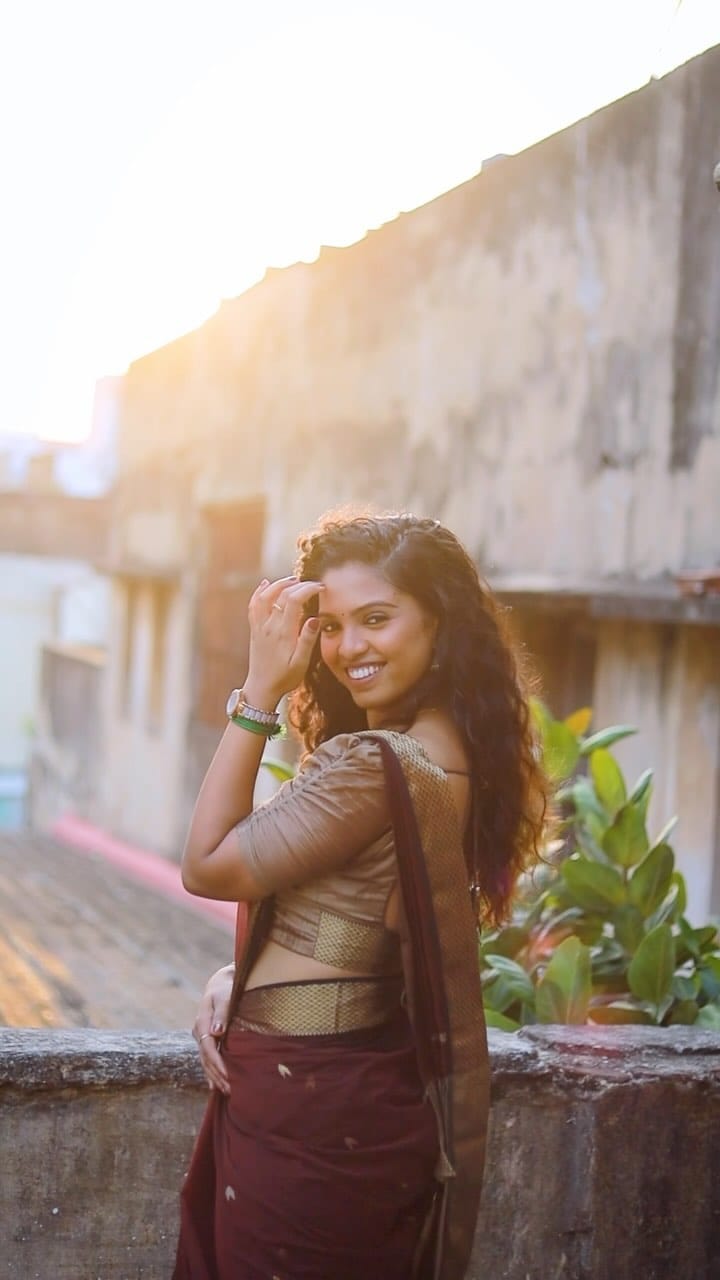Post 9 by Diya Boutique on Instagram (video)