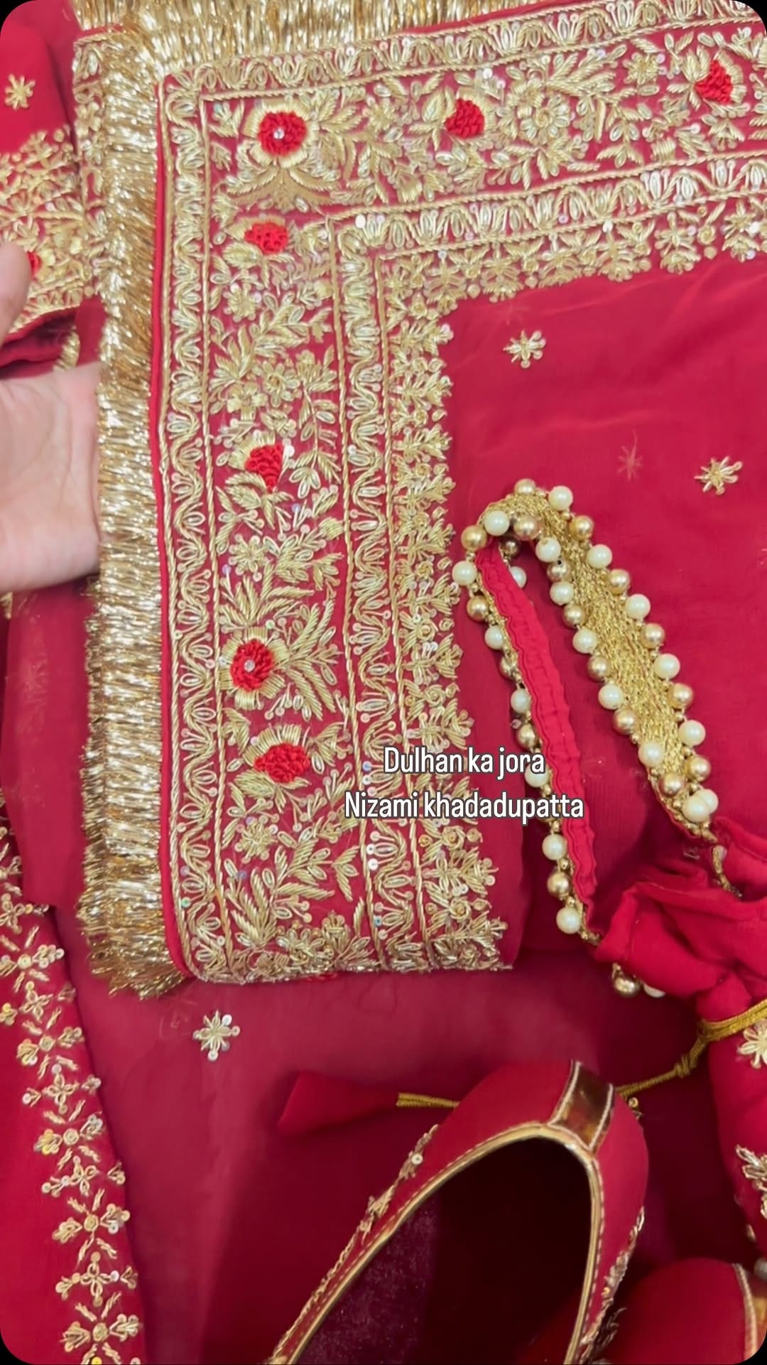 Post 6 by Lebaas The  Bridal Studio on Instagram (video)